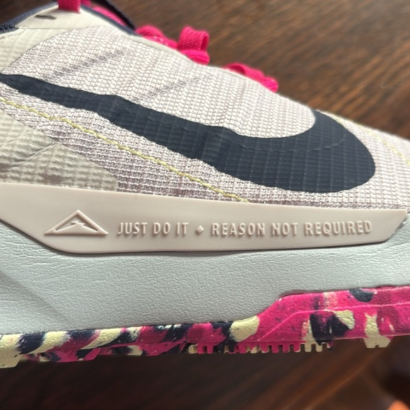 Nike trail juniper NEW size 9 - Picture 5 of 8